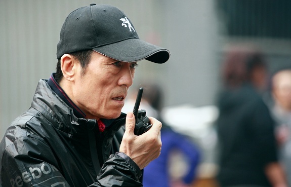 张艺谋中式美学给世界亿点震撼 谁懂啊！直接被张艺谋的审美惊艳到！巨大的红色剪纸窗