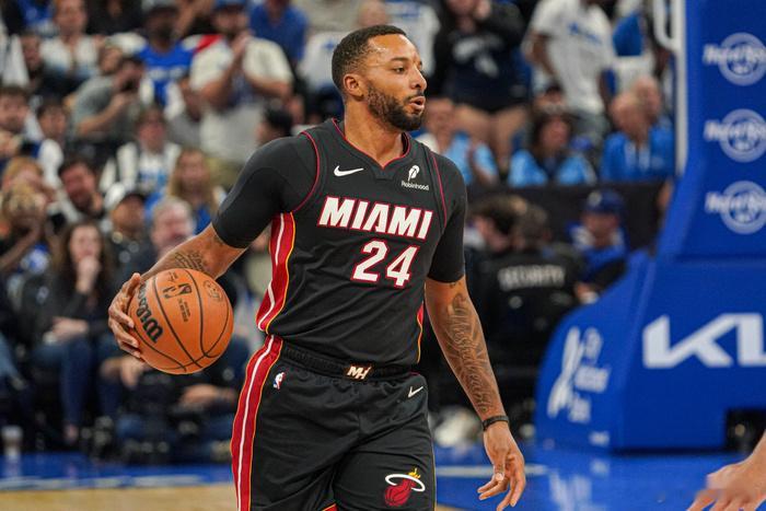 很好奇问一句，在快船队尤其是上赛季的鲍威尔，真的被低估了吗？是球迷与媒体的评价，