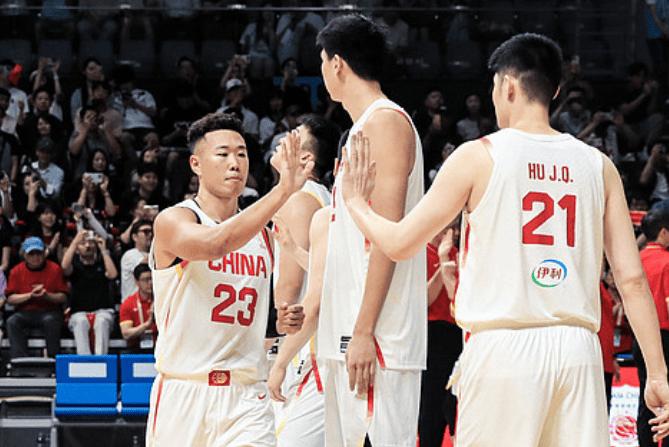 [流言板]中国男篮半场62-43喀麦隆，中国队三分19中11命中率高达58%
