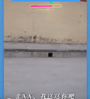 班主任回家路上遇到自己学生，想开车送他回家...... 