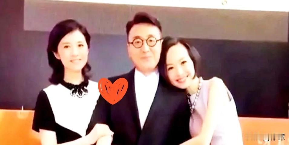 57岁的窦文涛这辈子没走进婚姻，可他做过一件特值当的事——
让离过两次婚的陈鲁豫