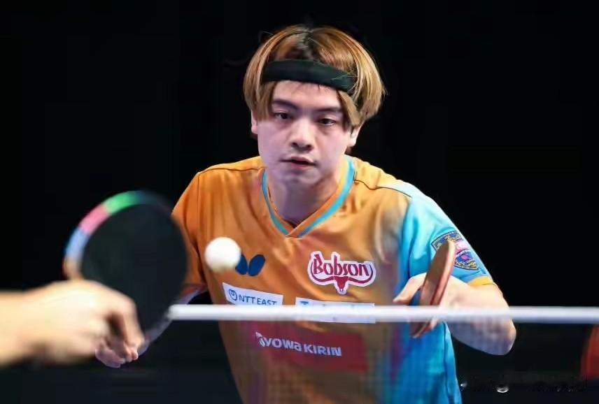 海口乒乓球亚洲杯刚开赛就连爆冷门，本次比赛韩国男单独苗张禹珍2-3负于新加坡的郭