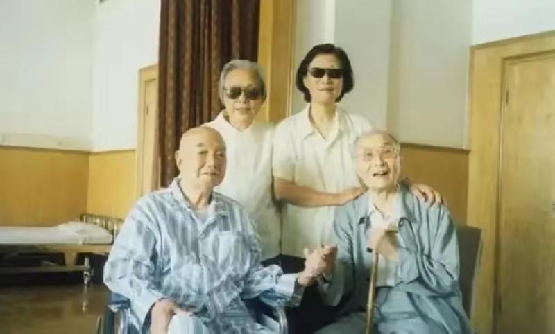 我敢打赌，能把这四位认出来的，绝对是历史课代表，我立即拜你为师！