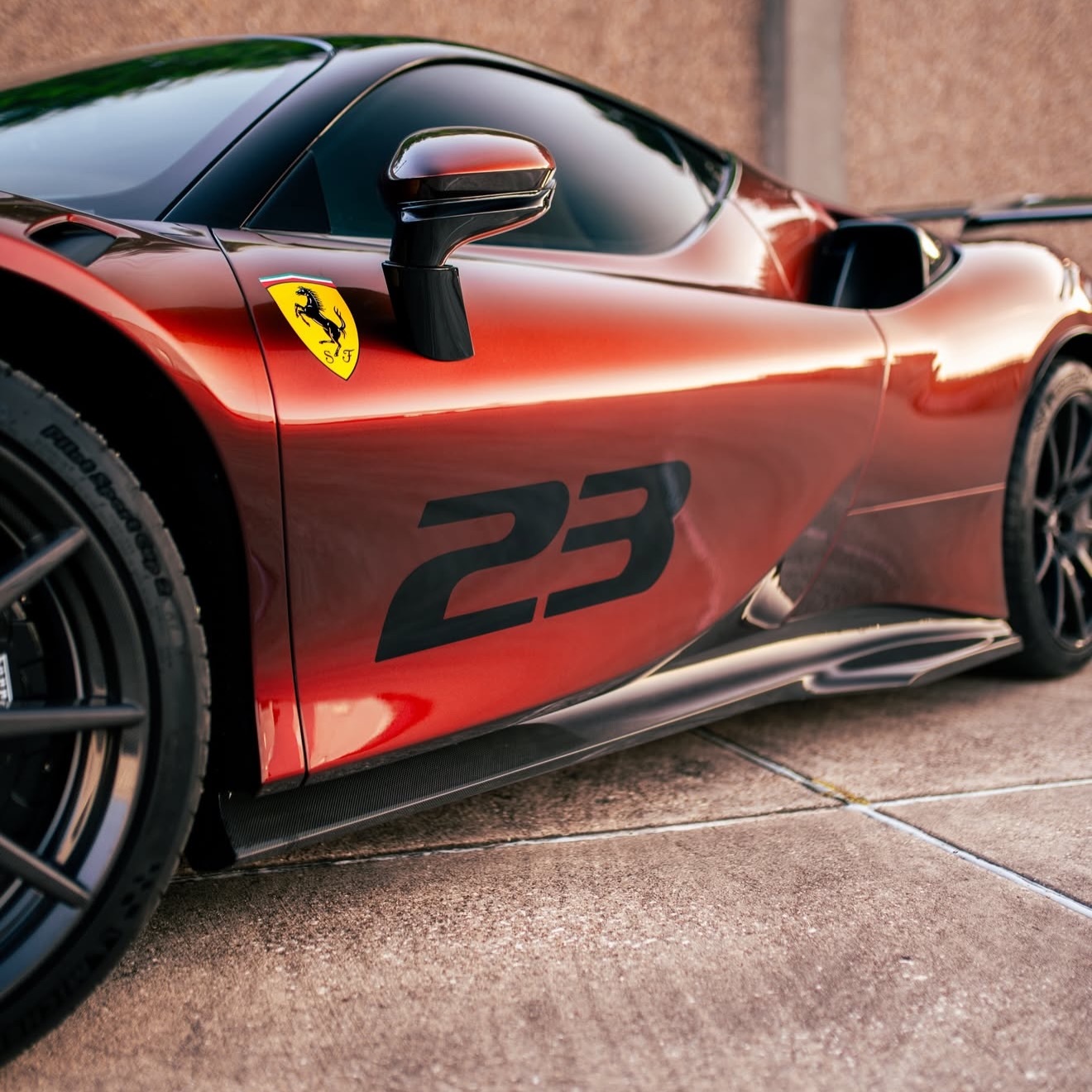 Ferrari SF90XX油漆：Rosso Taormina 