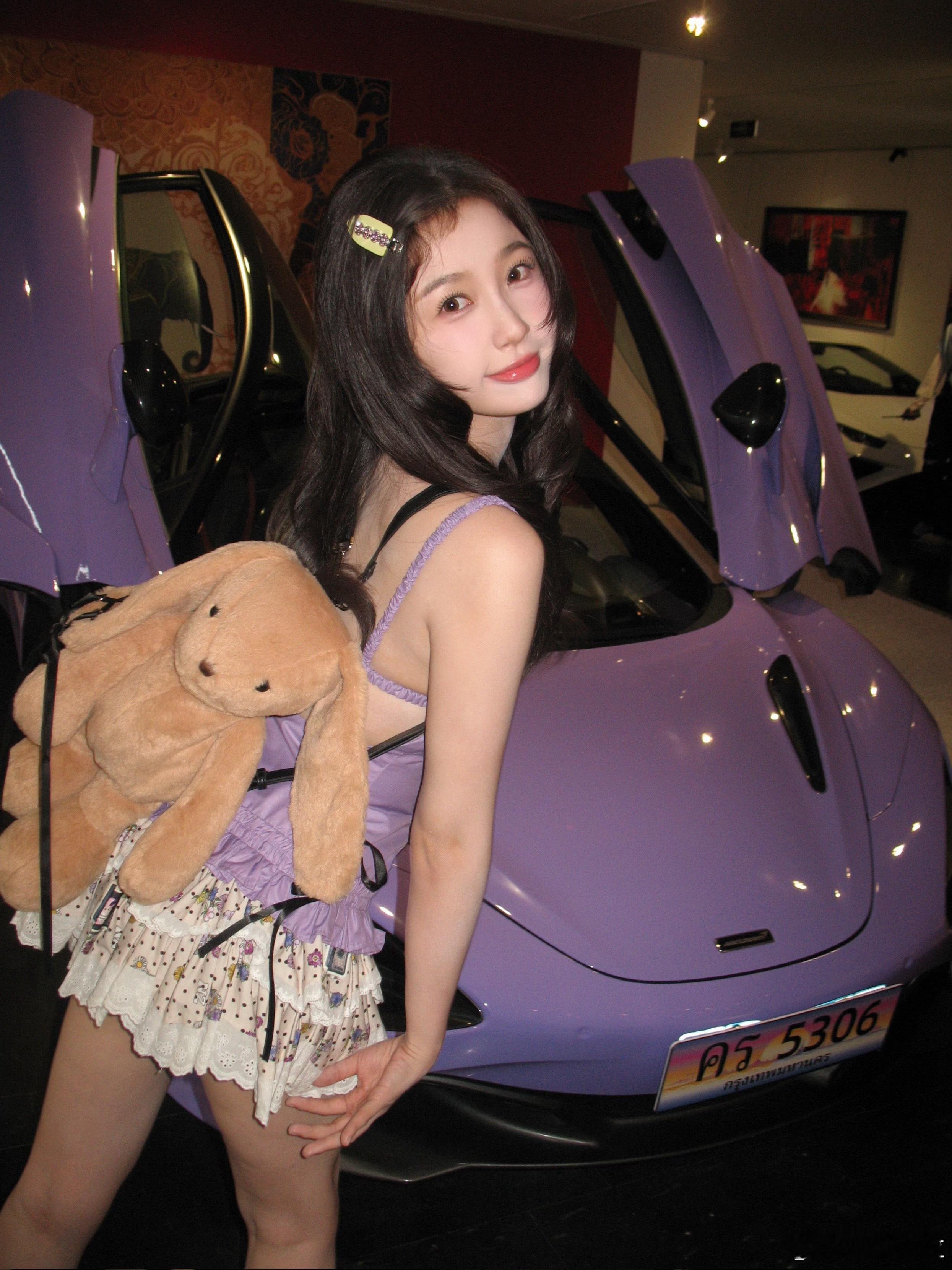 紫色💜何与拍了虞书欣