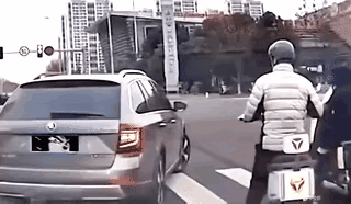 睡到半夜都要起来抽自己两个大逼斗