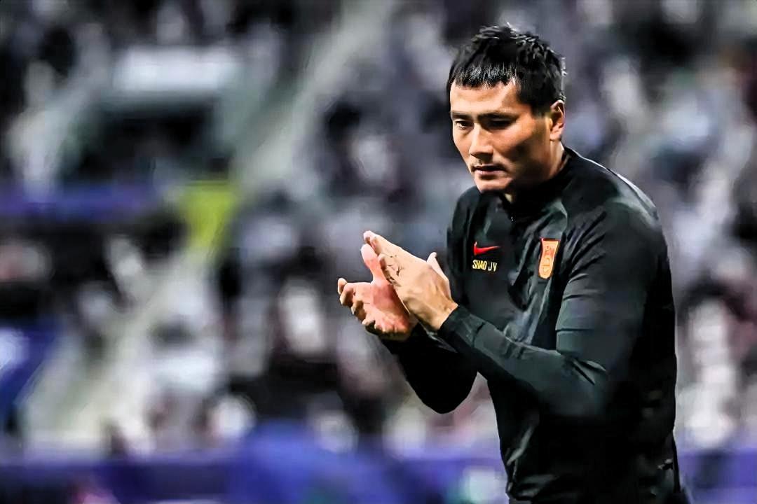 。
 
一、核心判断：为何出线概率极低
 
- 实力与排名差距：当前国足世界第9