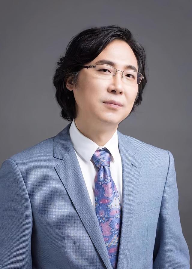 1988年，廖昌永读大学时，宿舍有人丢了钱，他们一致怀疑是廖昌永。廖昌永气不过准