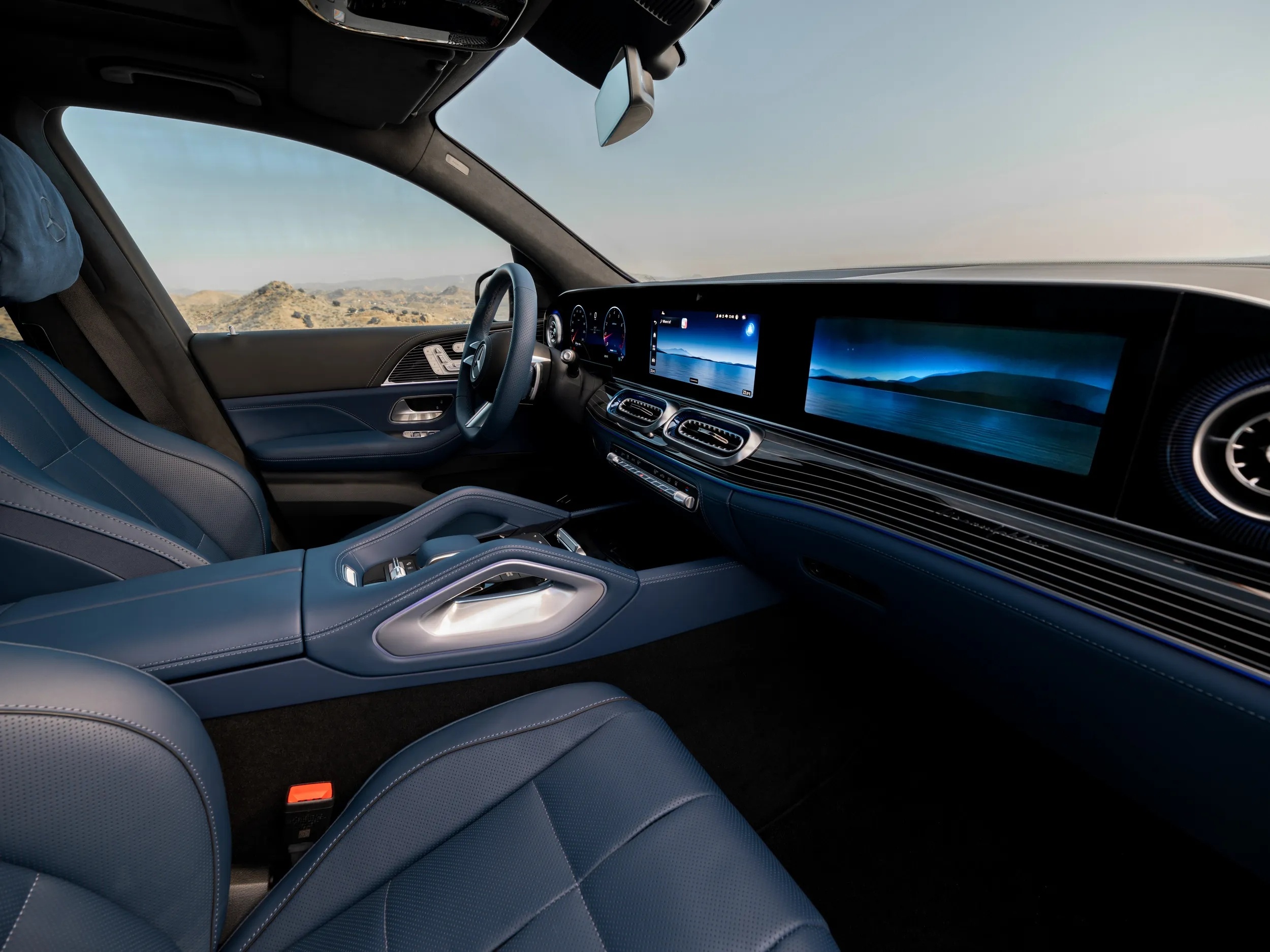 新款奔驰GLE、GLE Coupe，更多官图 大v聊车保罗车闻