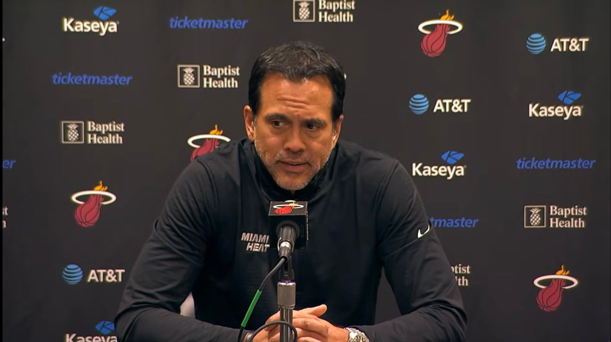 斯波：我们必须把握住一些不错的三分机会，才能让对手有所顾忌，否则他们就会一直围堵