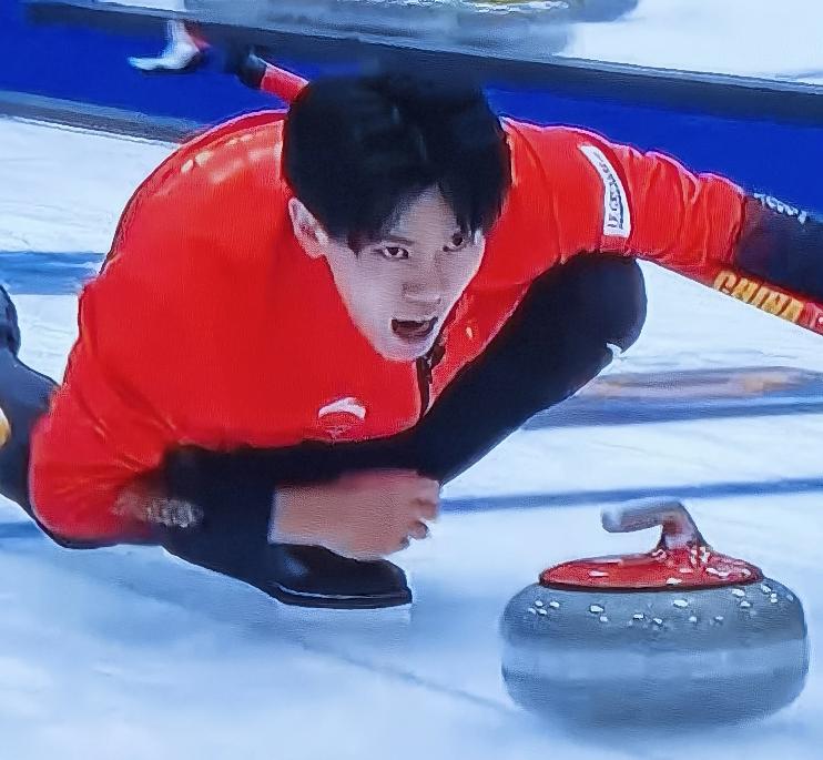 2026男子冰壶世锦赛循环赛
中国队最新战绩：
5胜6负，暂列第7位，确定无缘跻