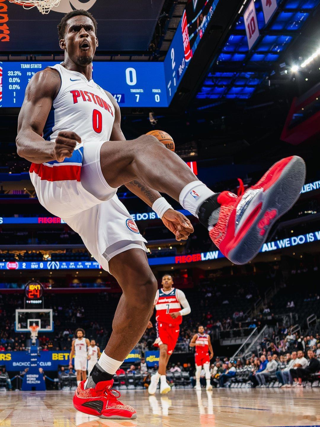 停不下来，一刻也停不下来，接下来5个对手还都是东部的，凯尔特人、魔术、热火，活塞