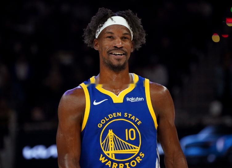近日，斯特鲁斯在《Pardon My Take》节目中谈到了前队友巴特勒。谈及2