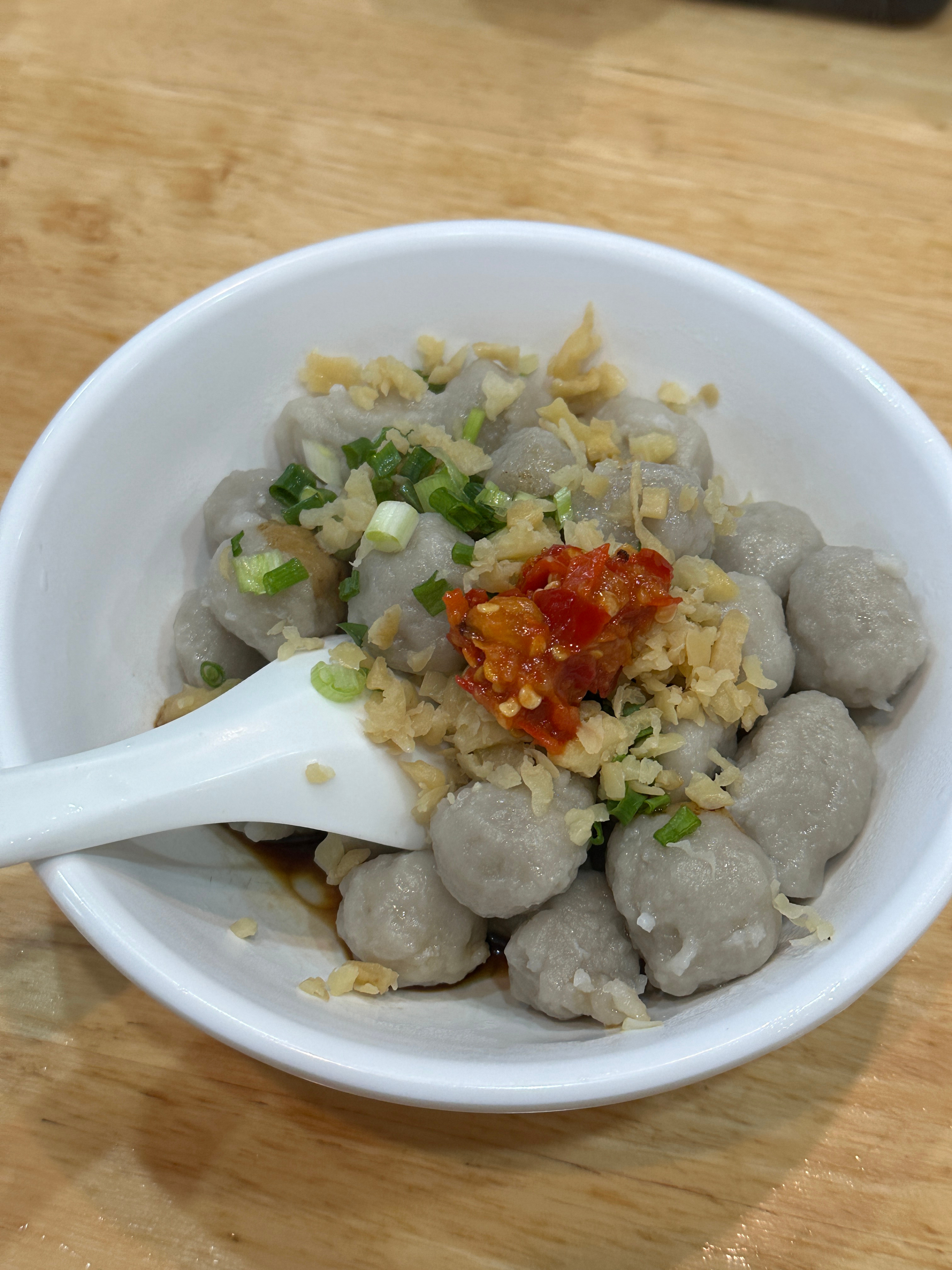 原来这边的肉丸是福鼎肉片球状版哈哈哈哈哈哈哈哈 ​​​