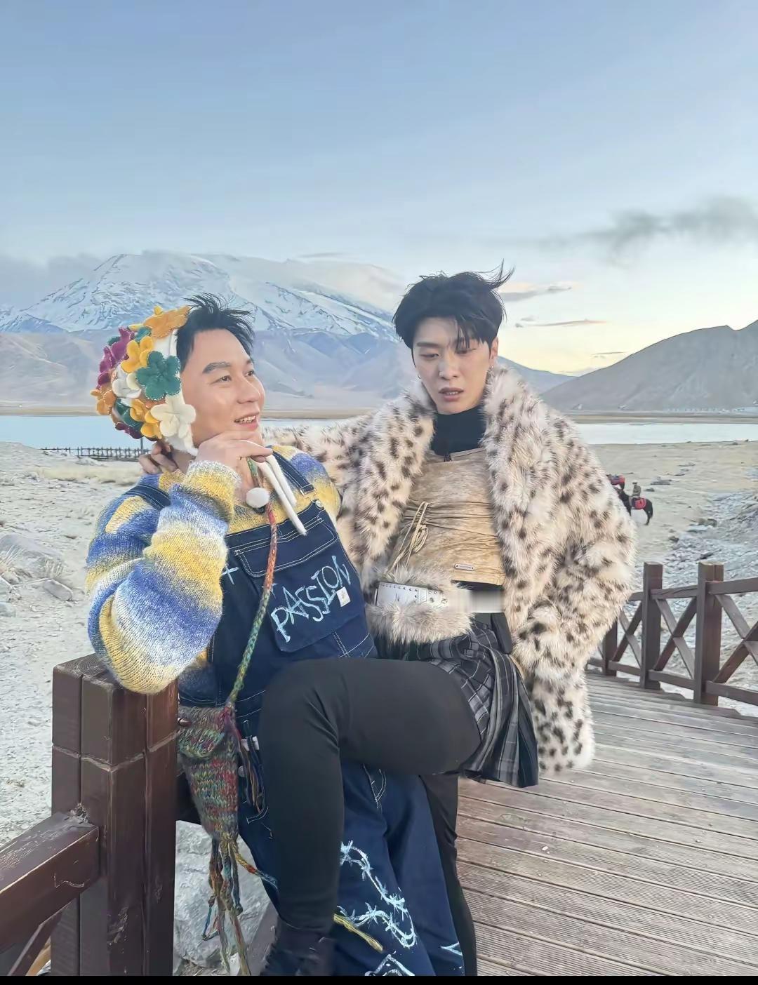 小皮圈，大波浪，一扭一晃真像样