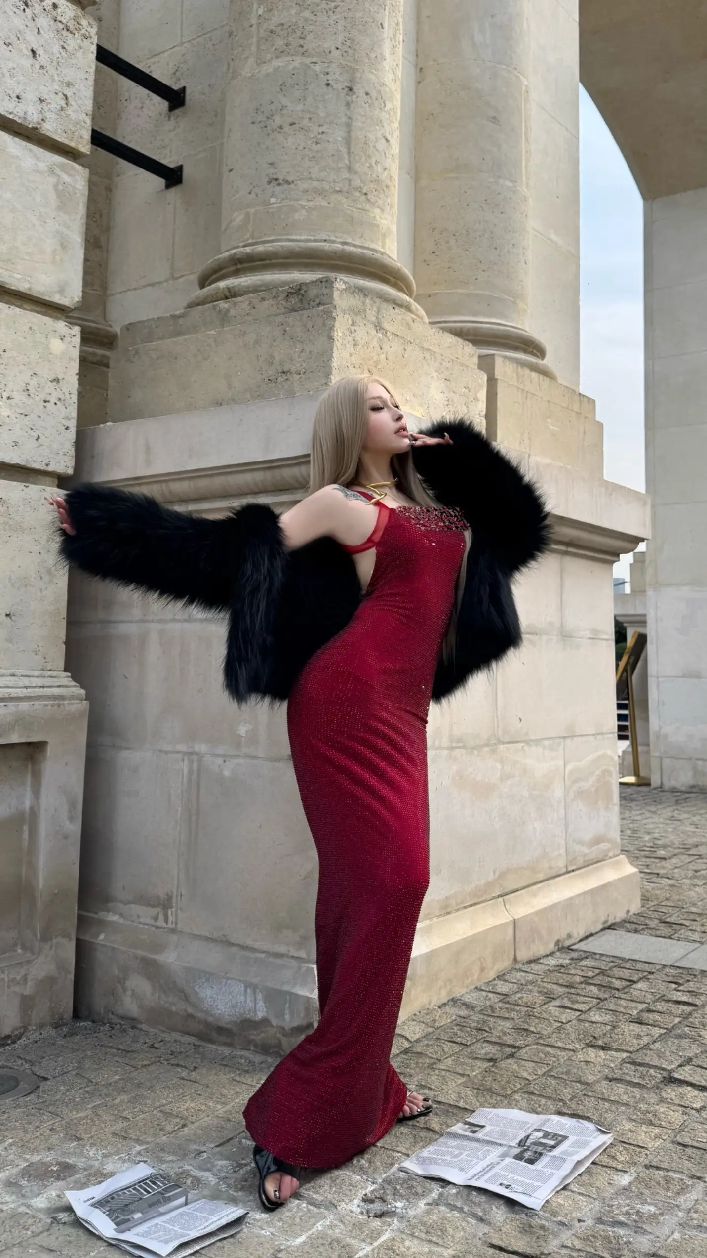 我只爱买衣服爱拍照 我不爱打牌也不喜欢 打游戏  不爱社交 买衣服能让...