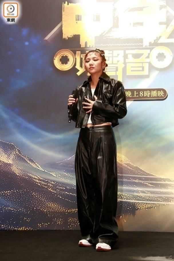 無綫歌唱真人騷《中年好聲音4》將於下月23日舉行總決賽，現正播出10強賽事，本報