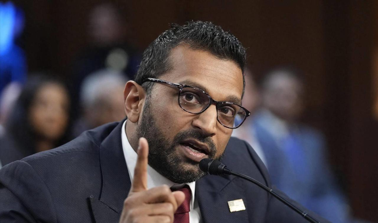 央视记者当地时间3月27日获悉，一名黑客公开表示，已入侵美国联邦调查局局长卡什·