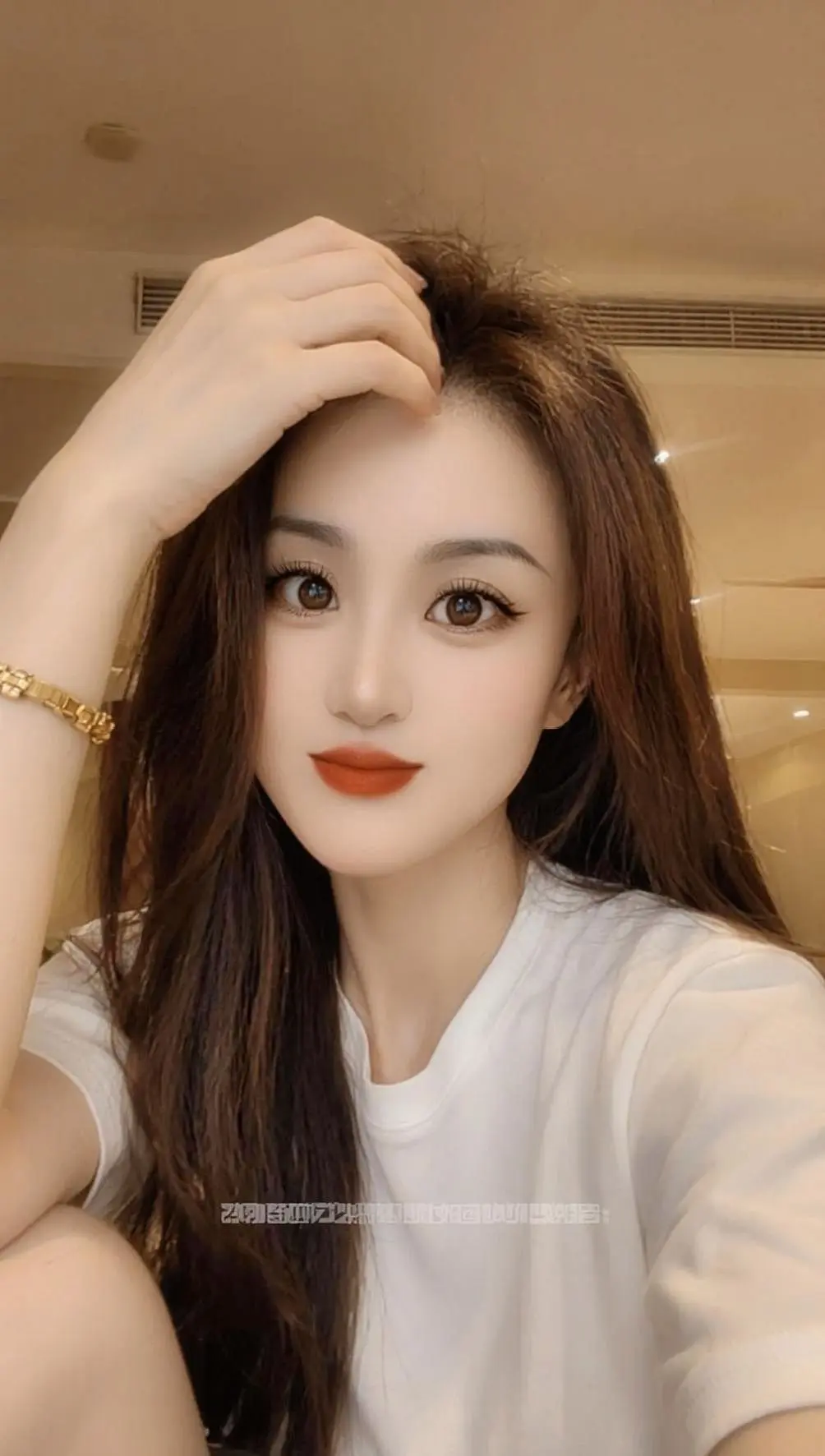 “这个世界我们只来一次，所以，吃想吃的饭，见想见的人，看喜欢的风景，做...