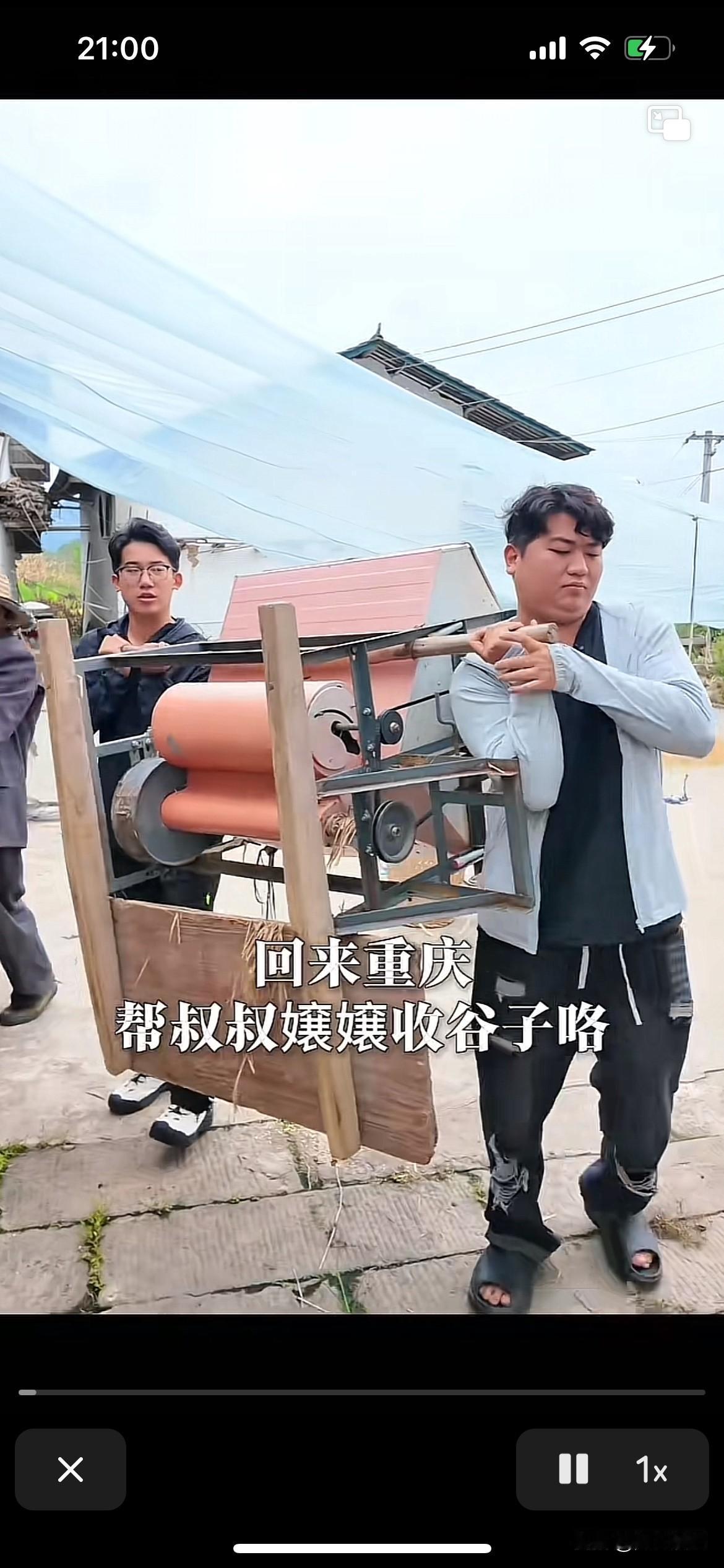 大家凭什么去质疑全红婵的哥哥，全红婵哥哥不靠妹妹，就算是作秀，他也是在一直努力工