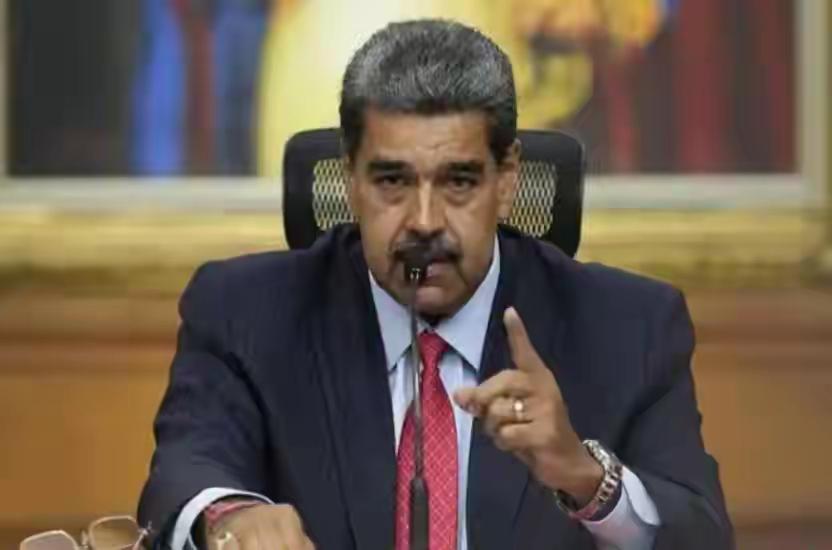 措辞不寻常，中方通告美政府，不准羁押委总统；马杜罗神情变从容

中方连续两天严正