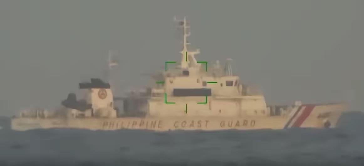 他们似乎忘了，黄岩岛是中国的固有领土，这是由历史、地理和国际法所明确规定的￼￼￼