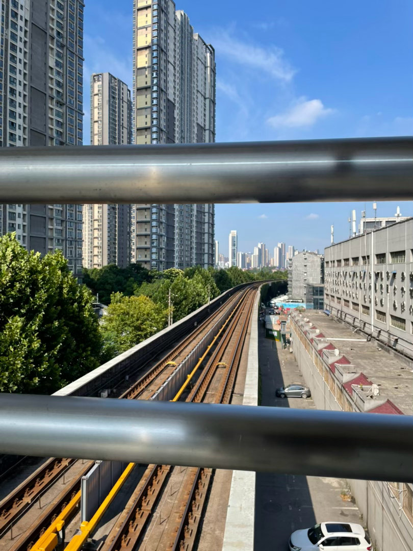 有心者有所累，无心者无所谓。 