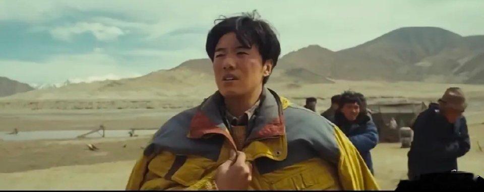 生命树：藏于无人区的赤诚，皆为人间金矿博拉木拉无人区，藏着最凛冽的荒寂，也藏着最