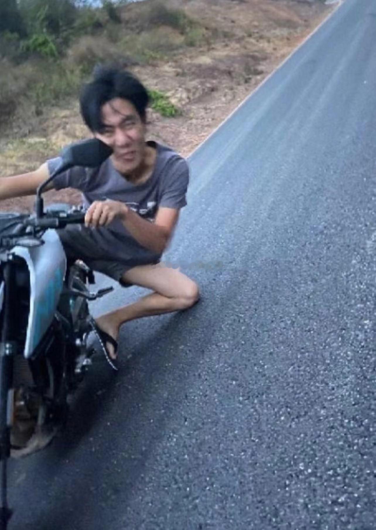 这么过弯~~~膝盖受得了吗？？？ 海阔试车超话