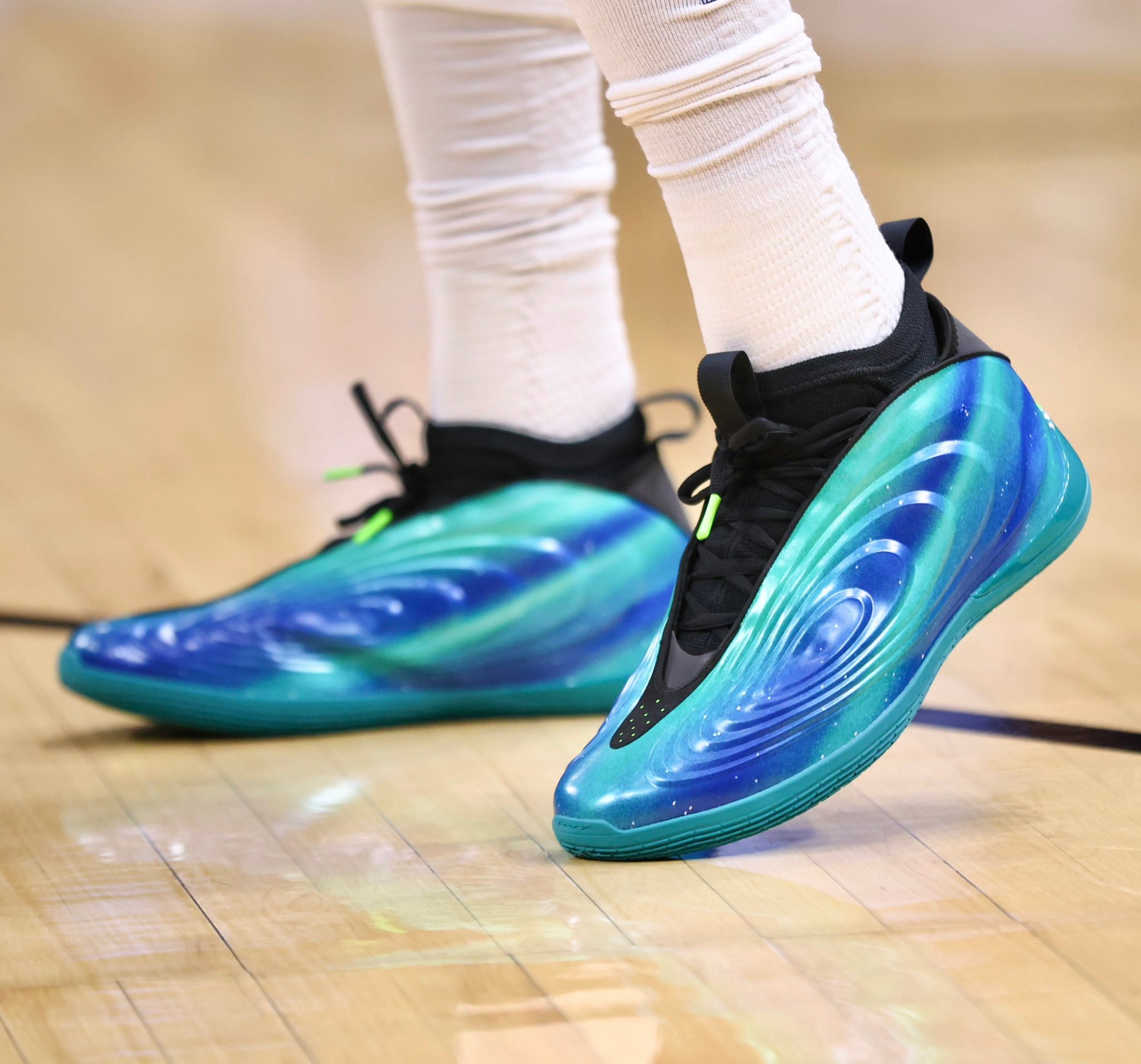 Harden Vol.10 北极光登哥也有新配色 “Northern Light