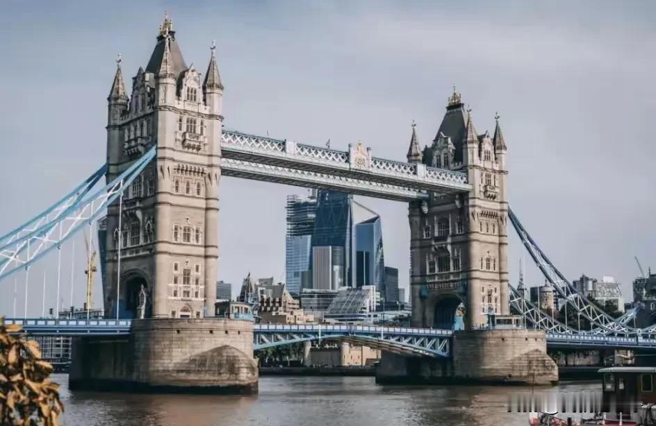 遇事不决，看英国！这句话，相信很多人都听说过吧？
这句话在西方确实流传了很多年，