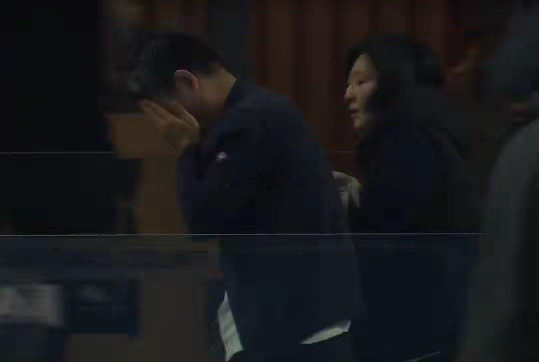 德约科维奇vs梅德韦杰夫惊天戏剧！梅德韦杰夫击球误伤观众被判负，德约豪取中网33