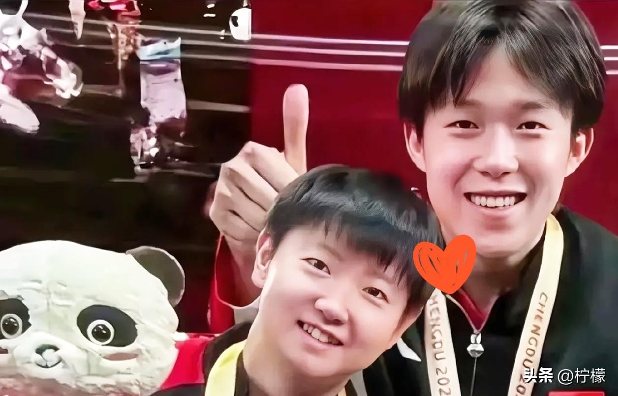 这次澳门世界杯，国乒内部怕是要争红眼了。

世界第一的王楚钦，可偏偏就缺一个世界