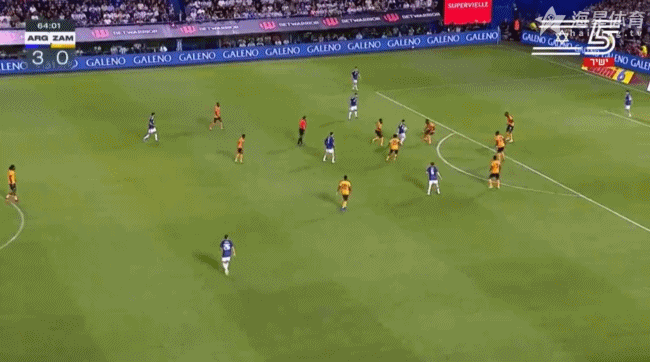 恩佐来了一脚射门！可惜被门将扑出！阿根廷vs赞比亚