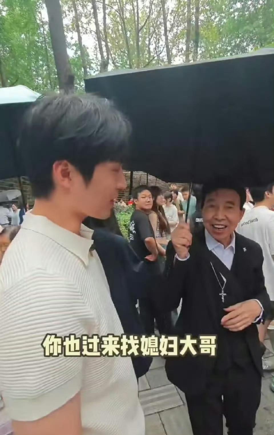 退圈男演员相亲有没有市场不太认识他，但是我感觉肯定有市场，长得帅肯定大把人抢着要