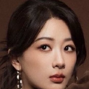 #杨紫[超话]#所有的温柔眷恋都是对你灿若星辰的喜欢，我对你的喜欢胜于昨日，略匮