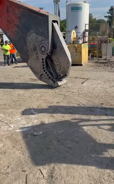 液压剪的咬合力真恐怖 