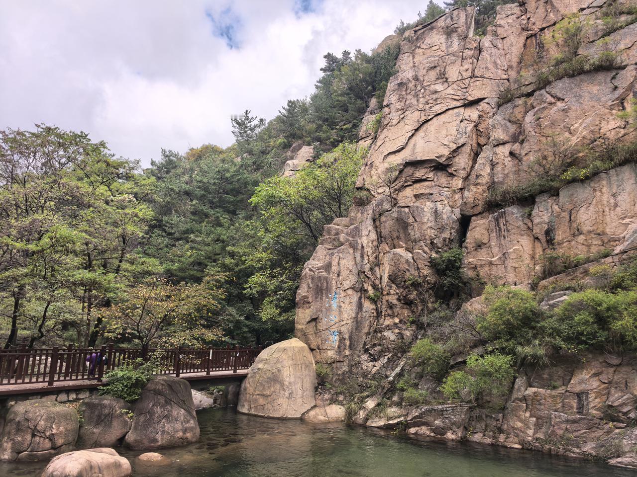 发一张图片证明你来过青岛深秋的青岛