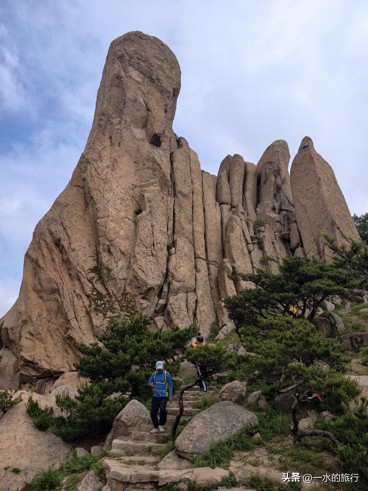 青岛户外网红三标山，从不同线路去了两次，说说感受和游玩攻略，端午直接冲！

三标