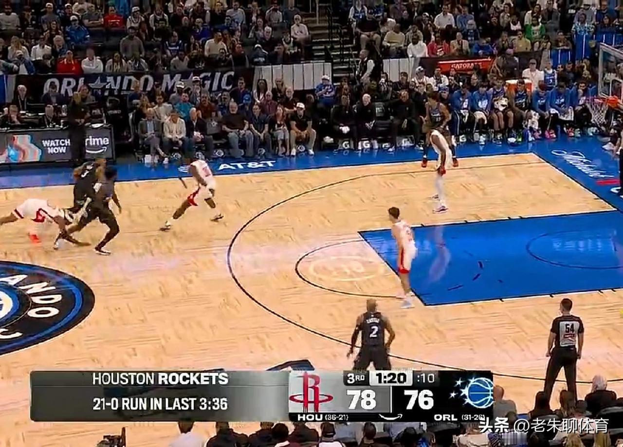 21-0！谢天谢地谢泼德！
今天火箭对阵魔术队的上半场比赛中，火箭队三分12中1