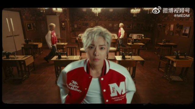 #MEDM首位品牌代言人侯明昊#  🎉💥大新闻来啦！侯明昊小哥哥正式官宣，成