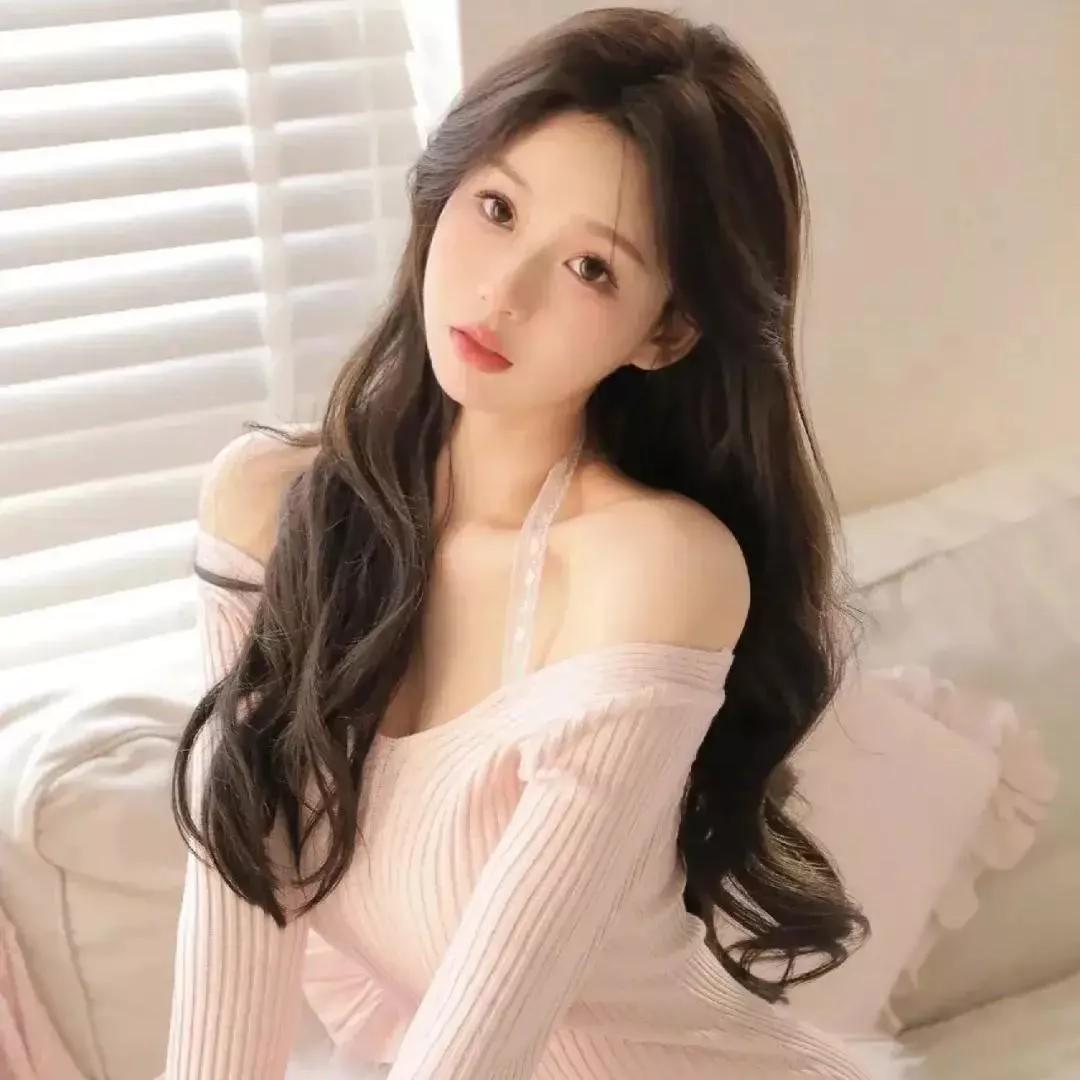 温柔甜美的居家时光居家甜美自拍 居家惬意感 居家慵懒时光 甜系居家照 甜系居家写