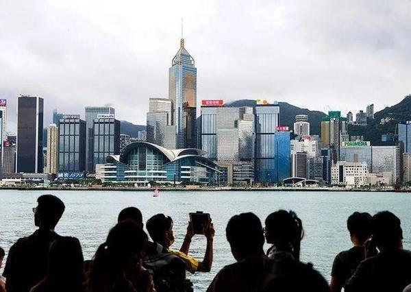 香港特区政府14日发表《2026年半年经济报告》和2026年第二季度的本地生产总