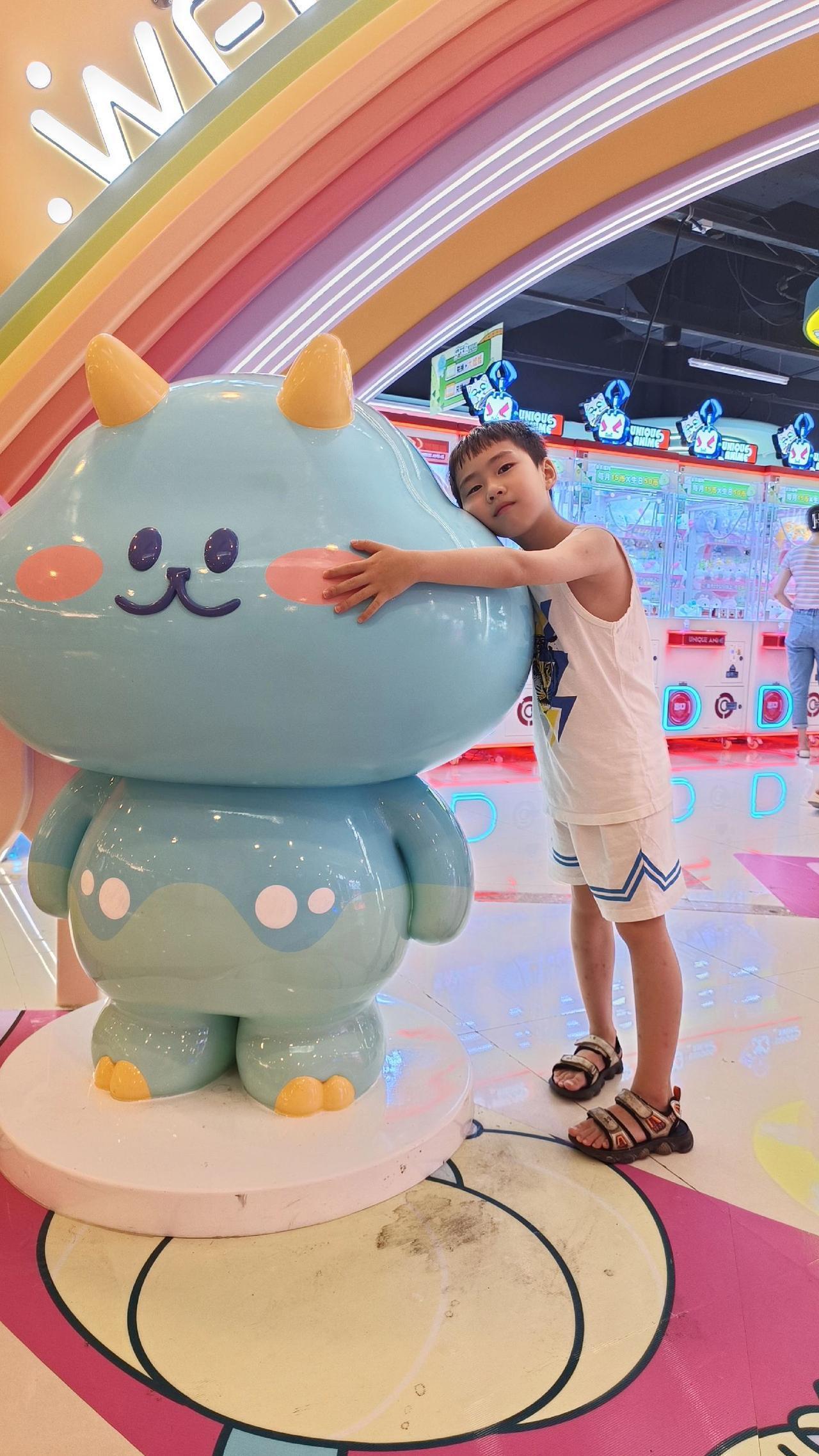 别人秀恩爱，我秀我的小可爱😘😘#陪娃时光 #每天都要甜甜的笑