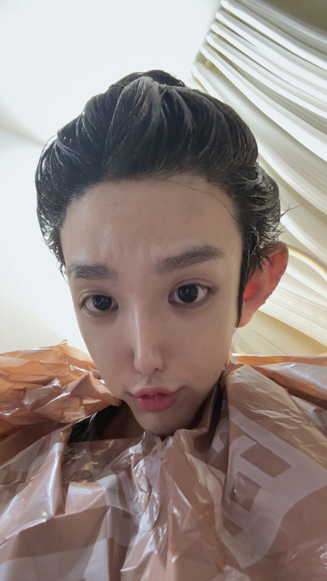 染黑了 