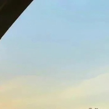 ‎种植 卡特兰的核心种植方法：1. 栽培基质：优先用水苔、树皮、木炭（5:3:2