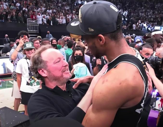 科尔如果离开勇士，这三位新帅可供考虑！
1，布登霍尔泽，自从离开太阳之后，布登霍