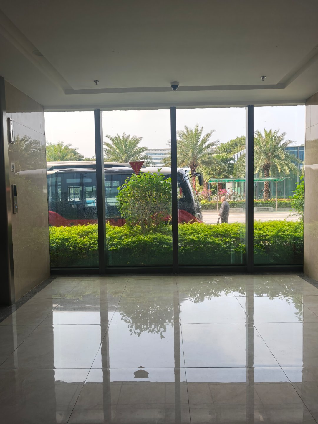 下午出院，晚上已经在上班了。。。。 