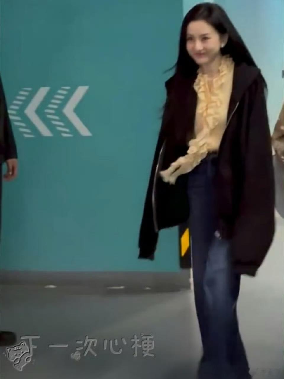 宋祖儿剧宣活动 宋祖儿《无忧渡》剧宣活动来啦，好久没有看到宋祖儿活动路透了，还是