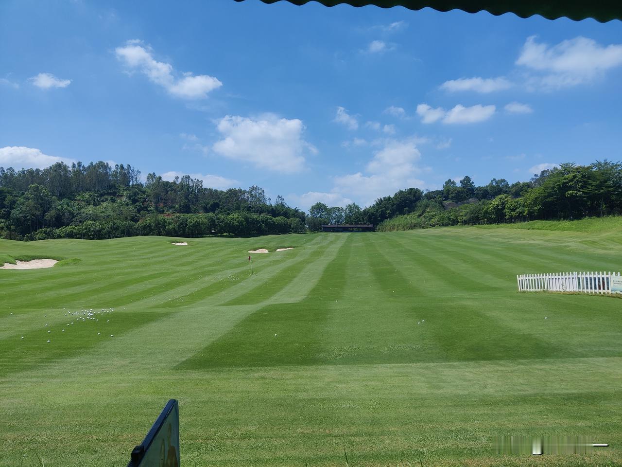 炒股有的人信仰技术指标，
有的人认真研究基本面，
有的人迷恋于小道消息，
而有的